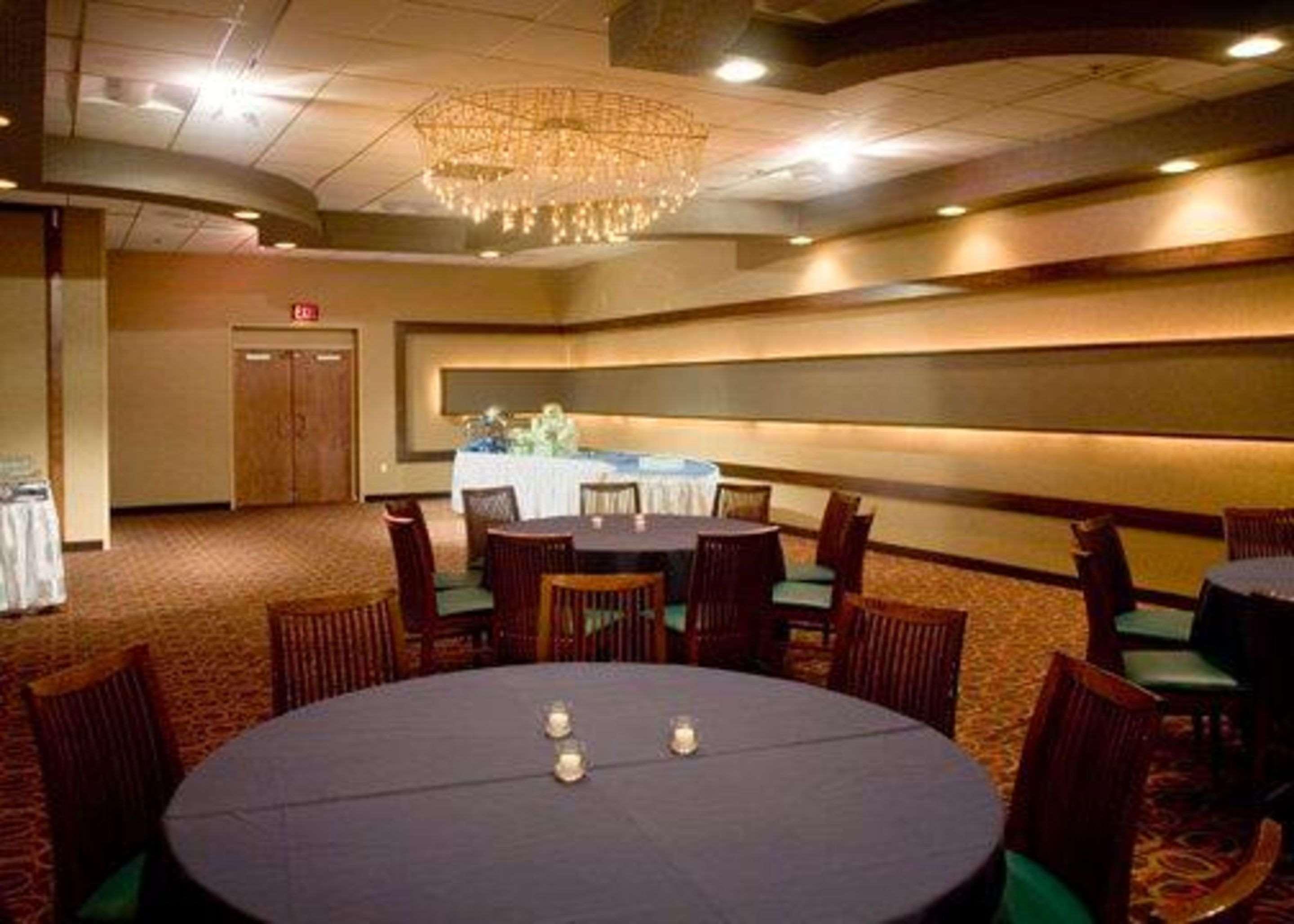 The Woodlands Inn Wilkes-Barre Facilities photo