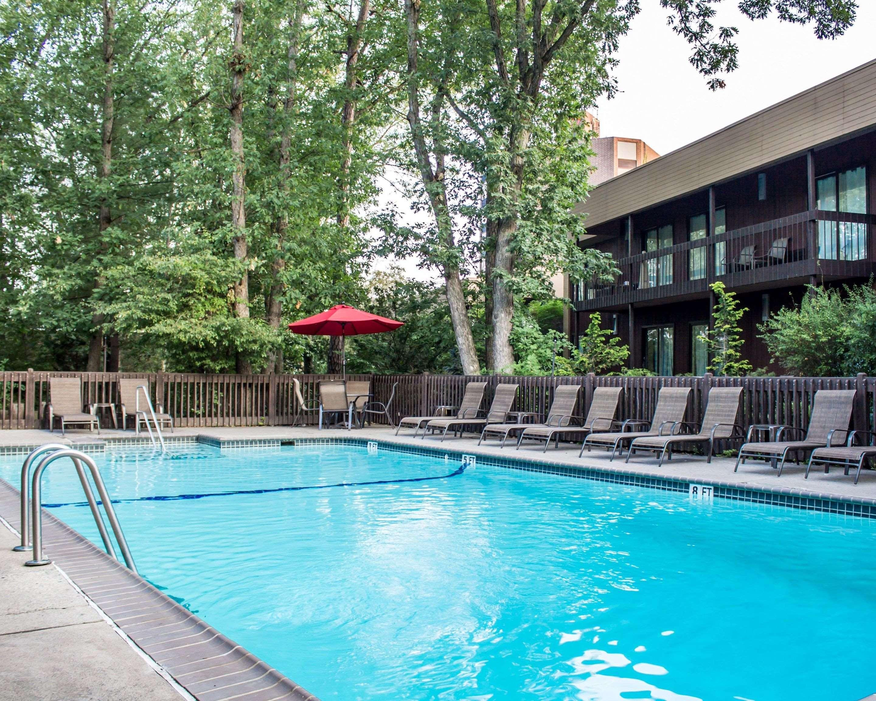 The Woodlands Inn Wilkes-Barre Exterior photo